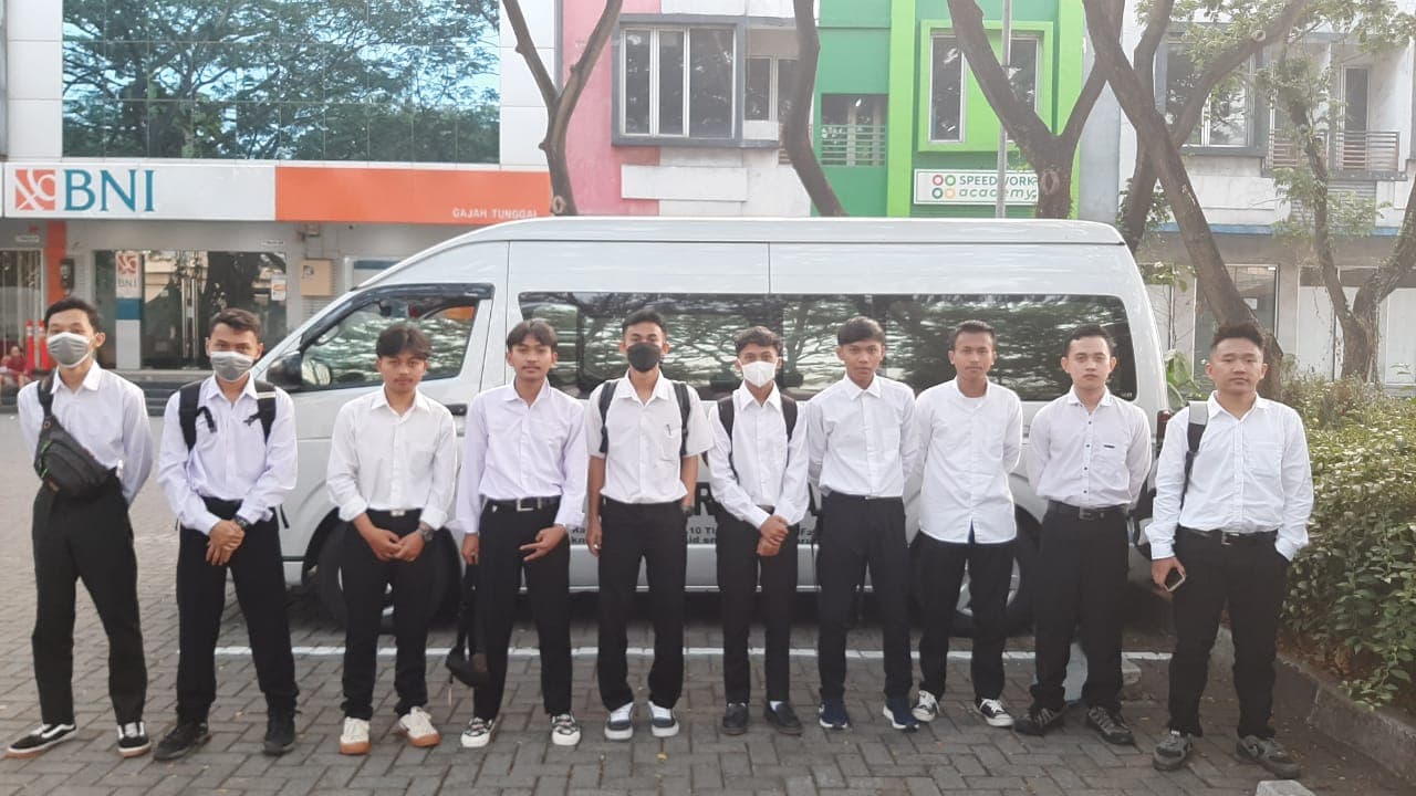 Keren, Sebanyak 5 orang Alumni SMKN 9 Garut Lolos Rekrutmen PT Gajah Tunggal Bersama