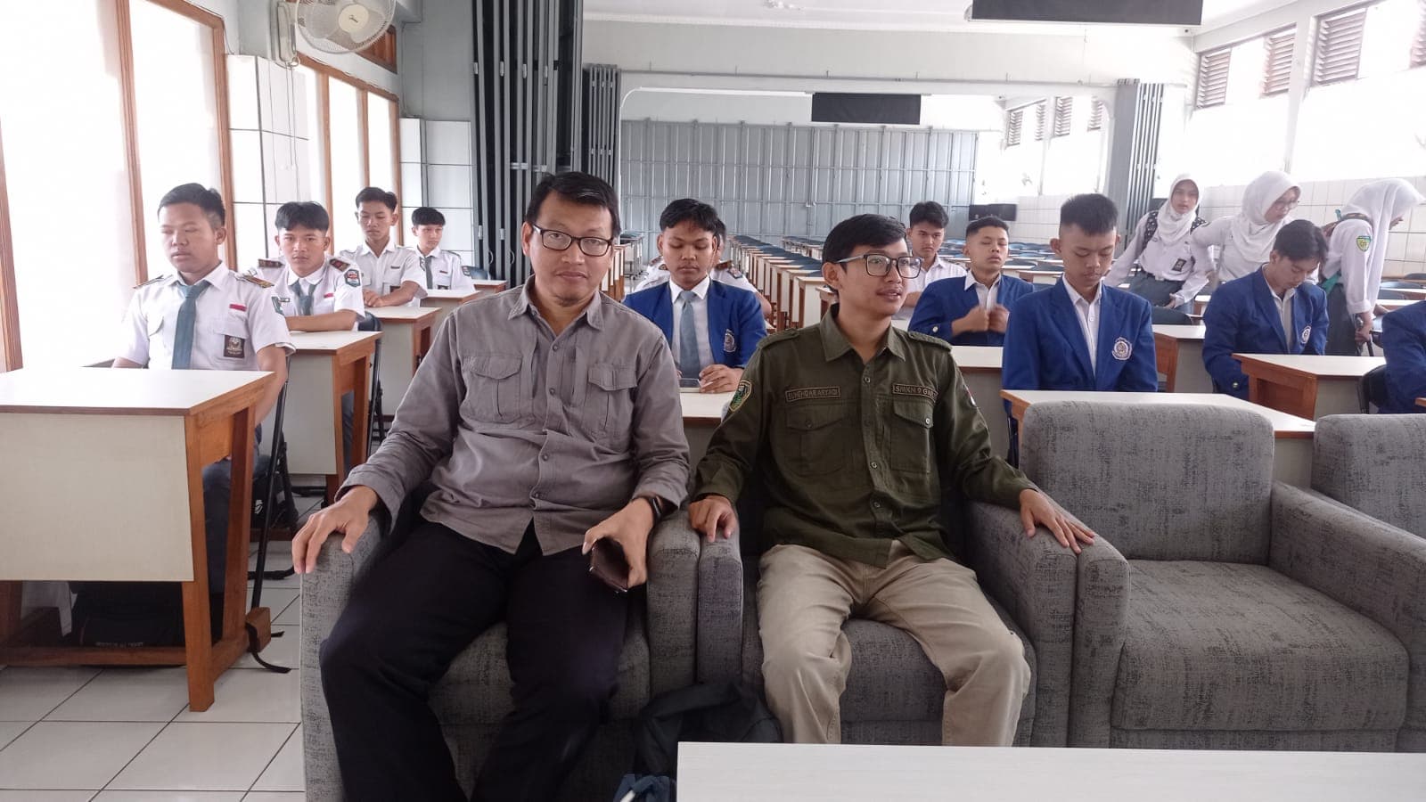 9 Siswa TEI dan TITL Mengikuti Tes Psikotes dan Wawancara untuk Magang Pra-bekerja di PT. PLN Indonesia Power Kamojang